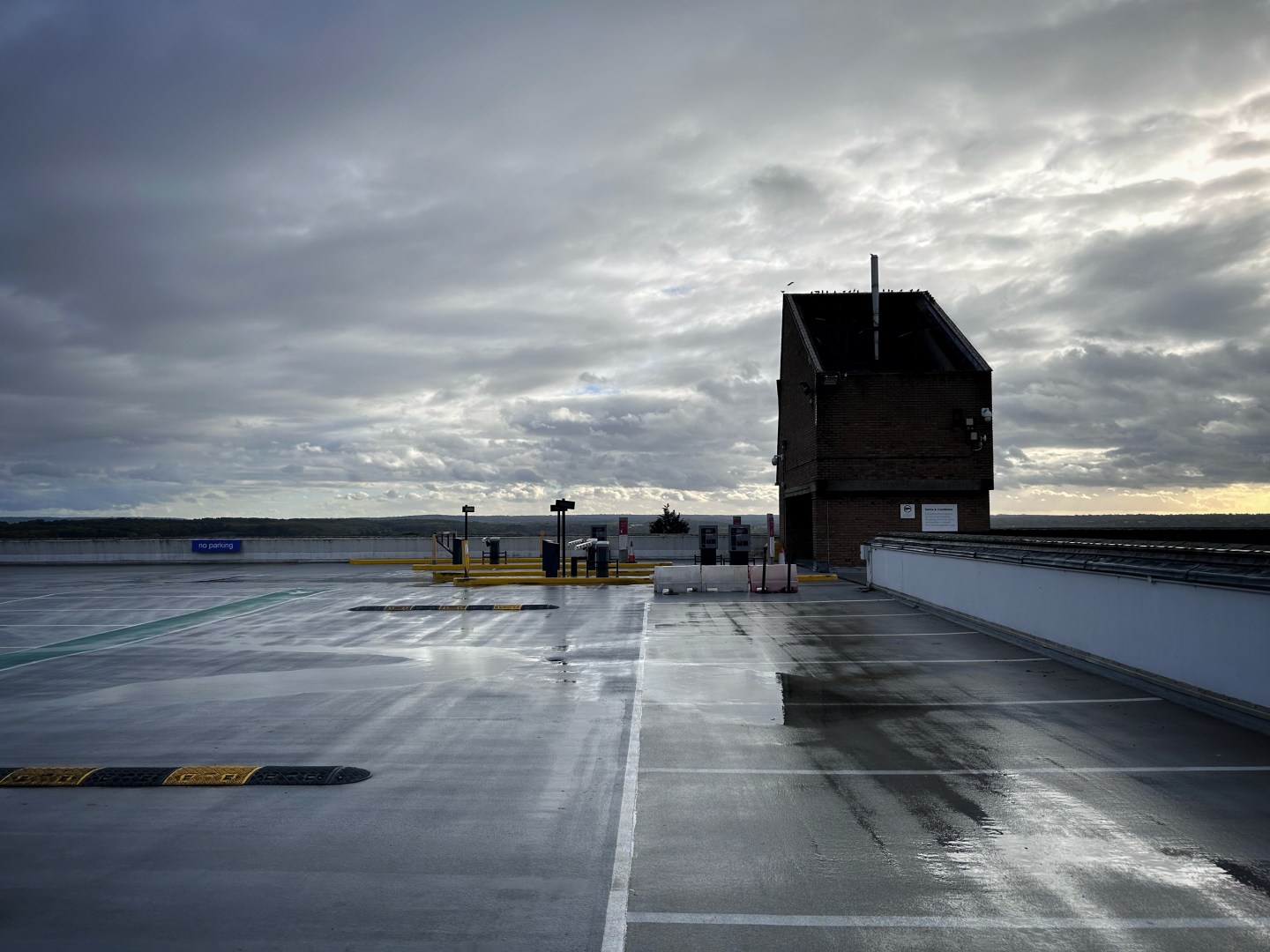Knut Name Echoes and reflections in photography | TIDE and CANUTE